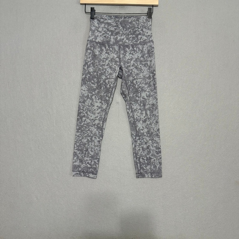 Lululemon Align High-Rise Crop 21 Grey White Criss Cross Jacquard Leggings 4